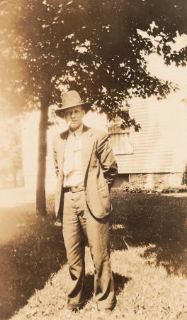 1932
